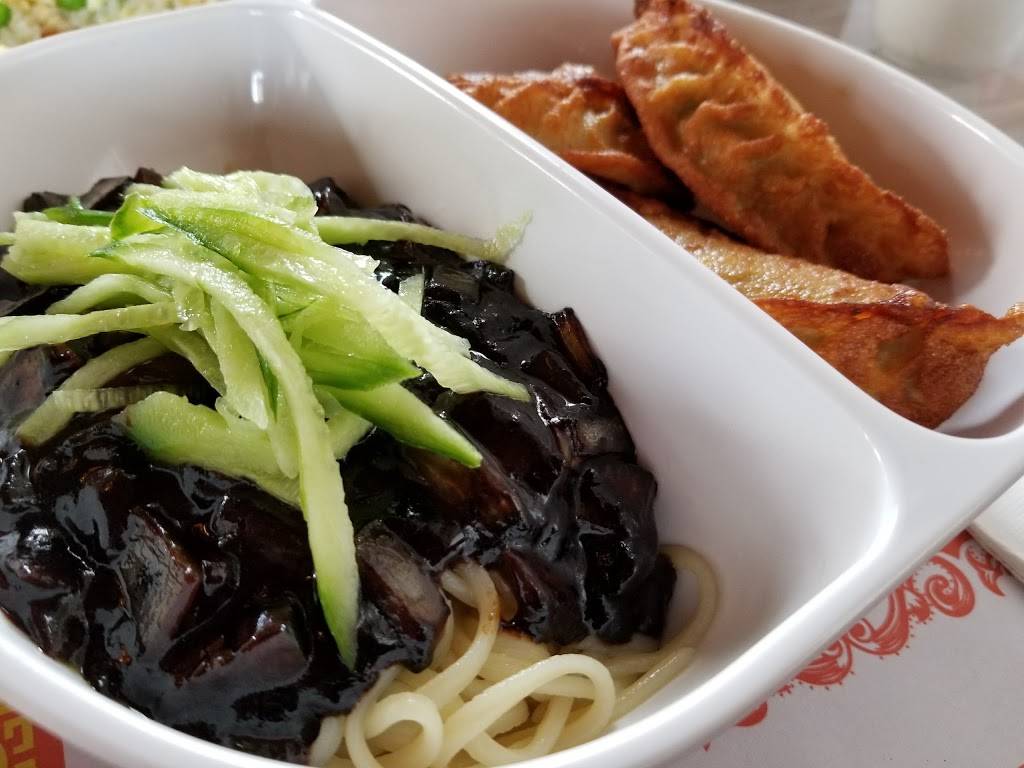 Moos Restaurant | restaurant | 4817 Torrance Blvd, Torrance, CA 90503, USA | 3105425270 OR +1 310-542-5270