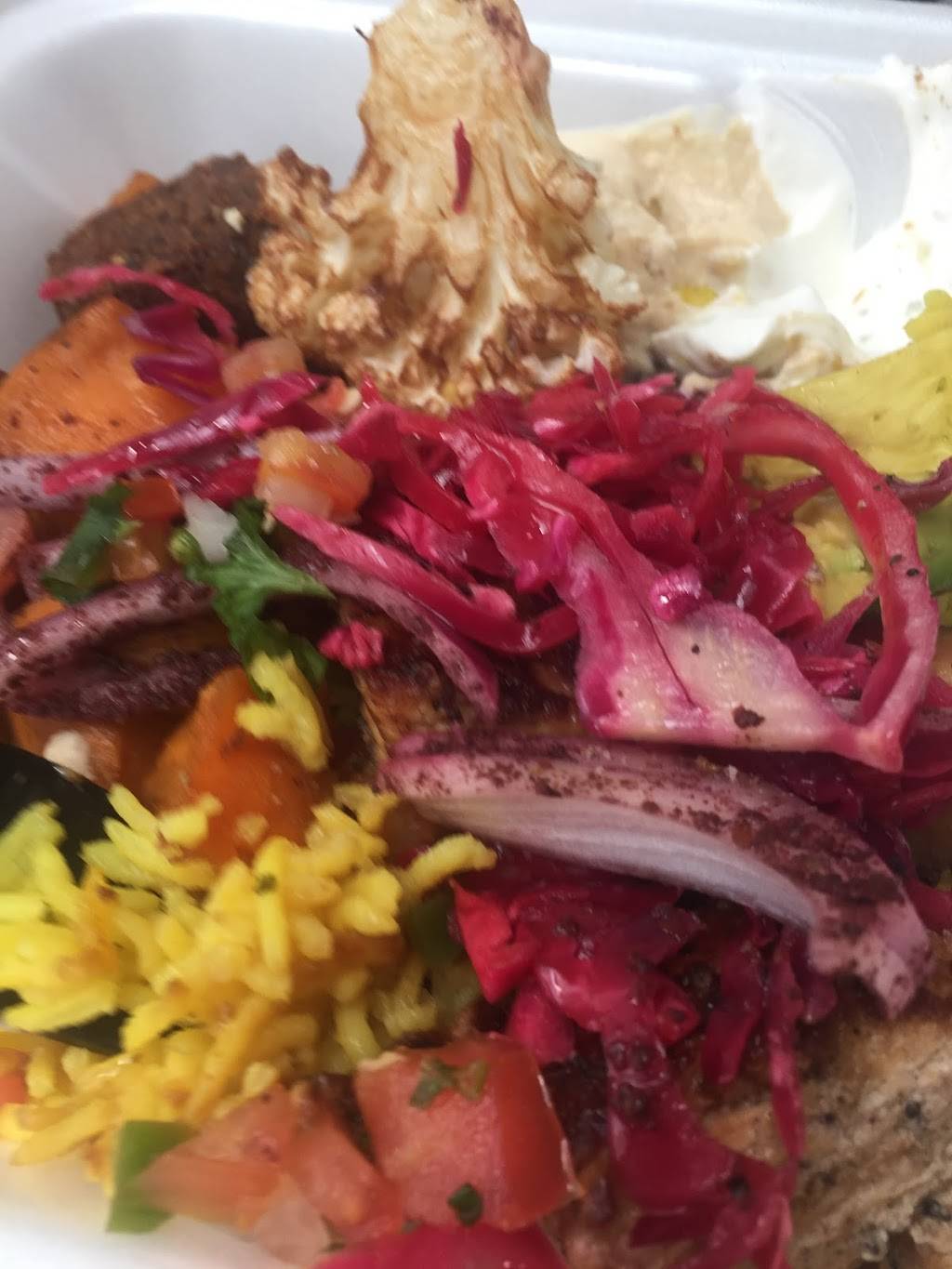 LuLus Mediterranean | restaurant | 5 E Greenway Plaza C620, Houston, TX 77046, USA | 7136223287 OR +1 713-622-3287