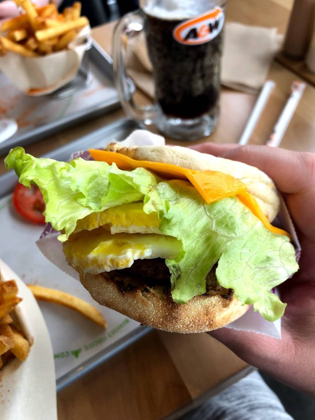 A&W Canada | restaurant | 2267 Highway #7, Concord, ON L4K 1V7, Canada | 9055320887 OR +1 905-532-0887