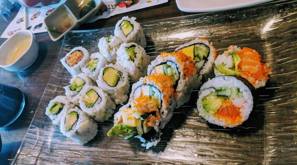 Sushi St-Laurent | restaurant | 1803 Rue Poirier, Saint-Laurent, QC H4L 5K8, Canada | 5143318666 OR +1 514-331-8666