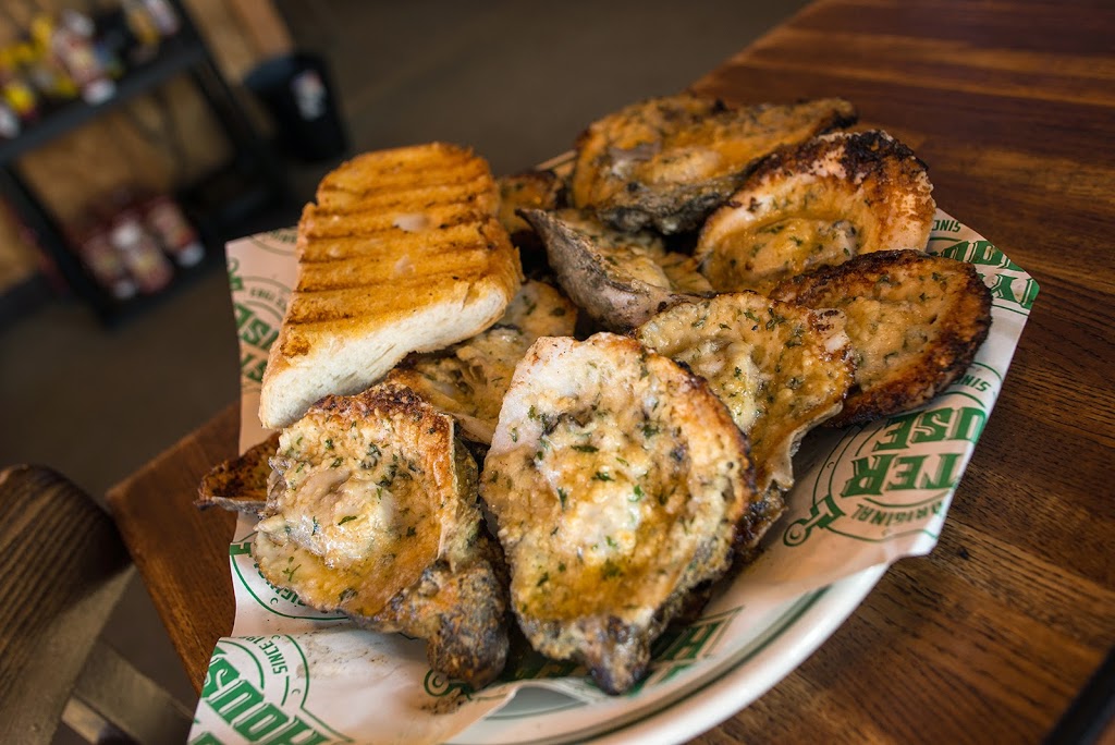 Original Oyster House | restaurant | 3733 Battleship Pkwy, Spanish Fort, AL 36527, USA | 2516262188 OR +1 251-626-2188