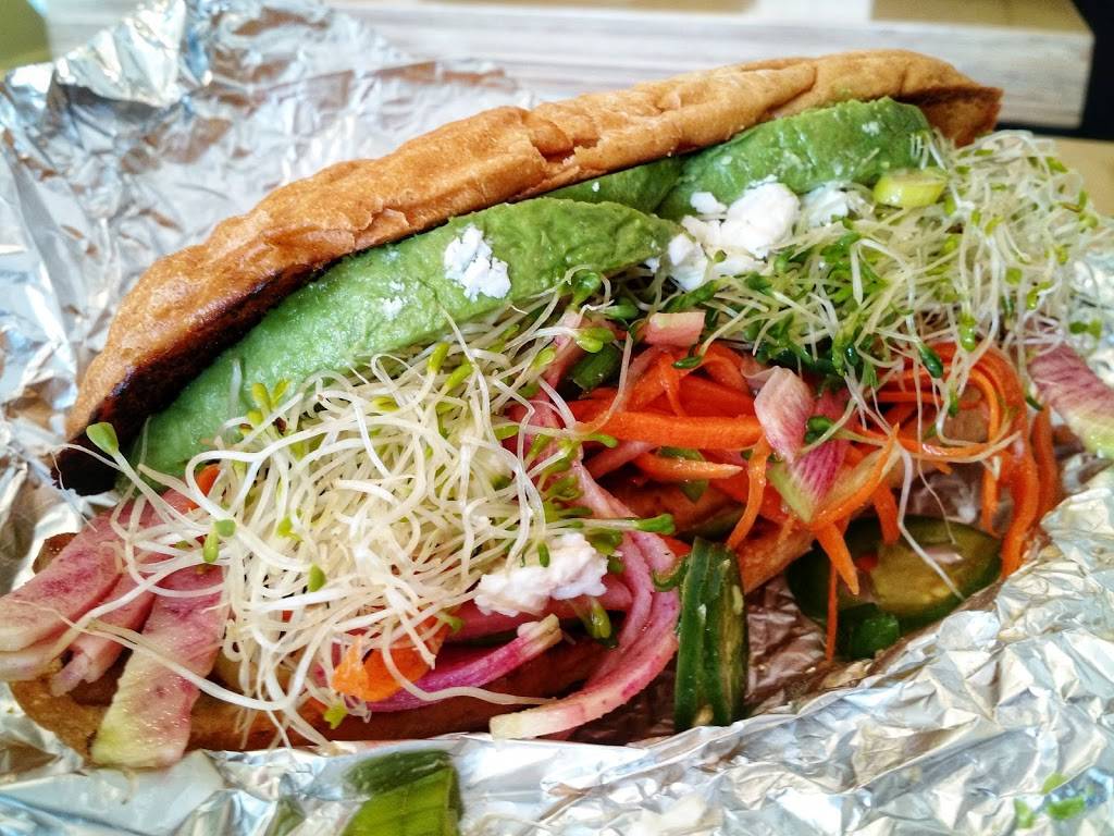 Luscious Lorraines | restaurant | 73-910 CA-111 F, Palm Desert, CA 92260, USA | 7608621911 OR +1 760-862-1911