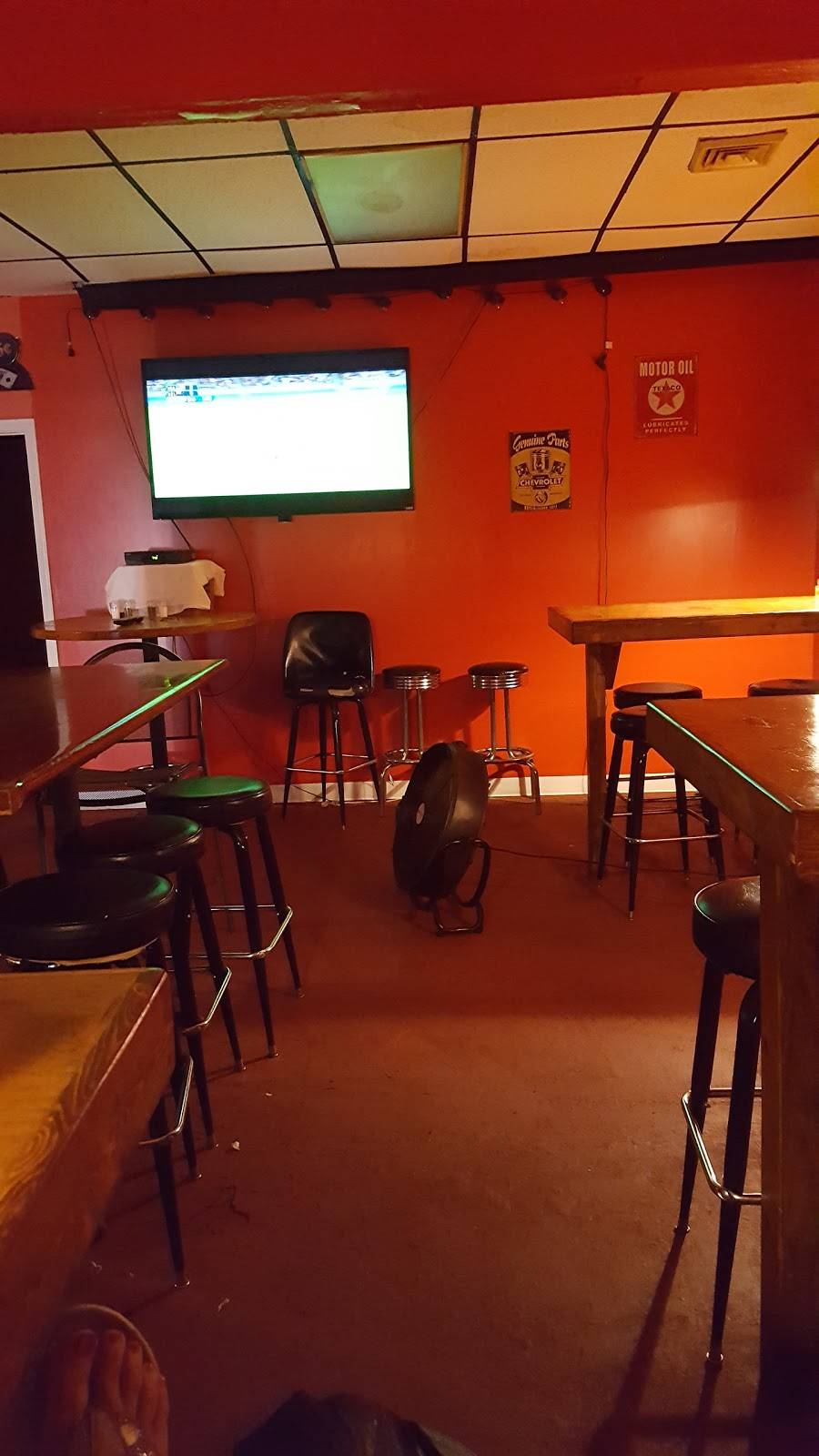 Cellar Door | restaurant | 243-299 6th Ave, St Albans, WV 25177, USA | 3047226398 OR +1 304-722-6398