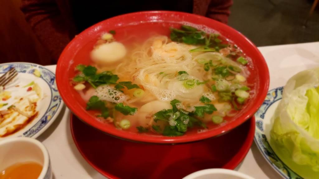 Red Pepper Chinese and Vietnamese Cuisine | restaurant | 3910 Maple Rd, Amherst, NY 14226, USA | 7168313878 OR +1 716-831-3878