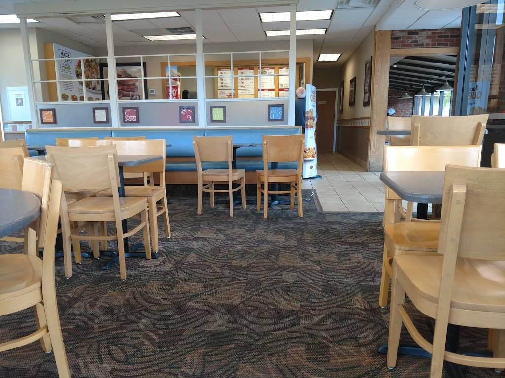 Wendys | restaurant | 531 E Nelson St, Lexington, VA 24450, USA | 5404635005 OR +1 540-463-5005