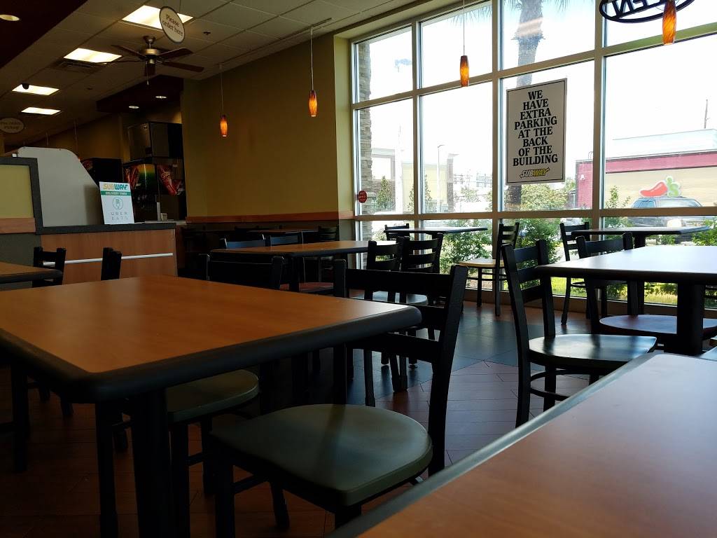 Subway Restaurants | restaurant | 5310 E Bay Dr #300, Clearwater, FL 33764, USA | 7275352974 OR +1 727-535-2974