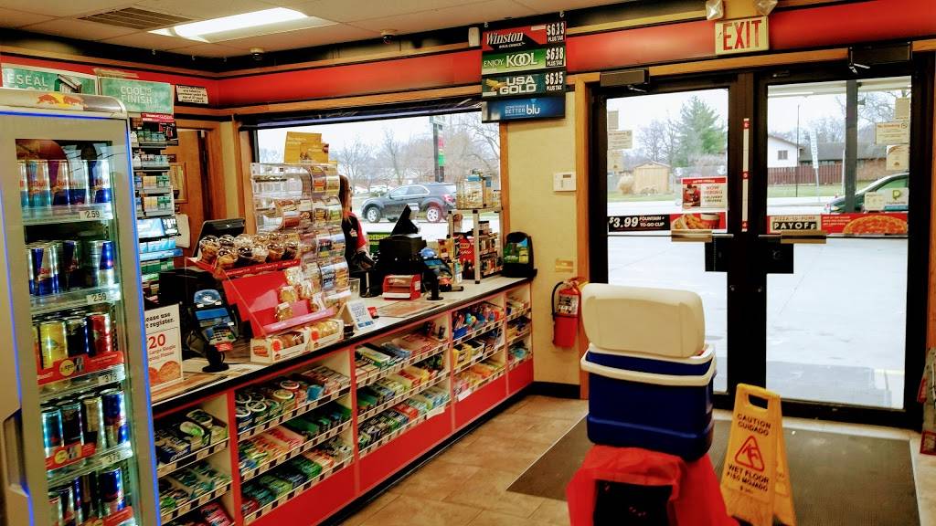 Caseys |  | 101 E Cumberland Rd, Altamont, IL 62411, USA | 6184833320 OR +1 618-483-3320