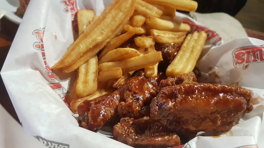 St. Louis Bar & Grill | restaurant | 10061 McLaughlin Rd N Unit 1, Brampton, ON L7A 2X5, Canada | 9054950111 OR +1 905-495-0111