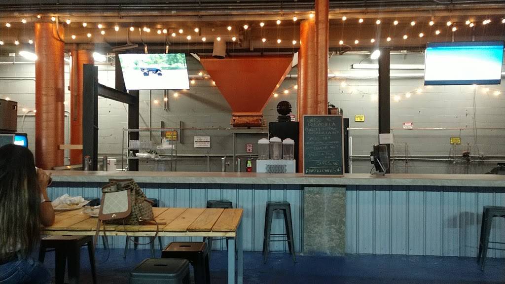 Cantina Phoenix | restaurant | 924 7th Ave E, Hendersonville, NC 28792, USA | 8283291005 OR +1 828-329-1005