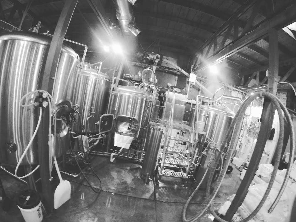 True Vine Brewing Company | restaurant | 2453 Earl Campbell Pkwy, Tyler, TX 75701, USA | 9036000124 OR +1 903-600-0124