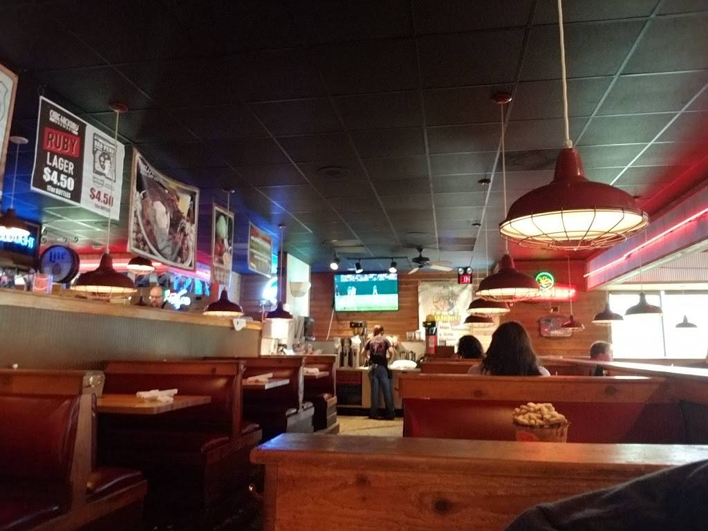 Logans Roadhouse | restaurant | 1071 Glenway Dr, Statesville, NC 28625, USA | 7048733122 OR +1 704-873-3122