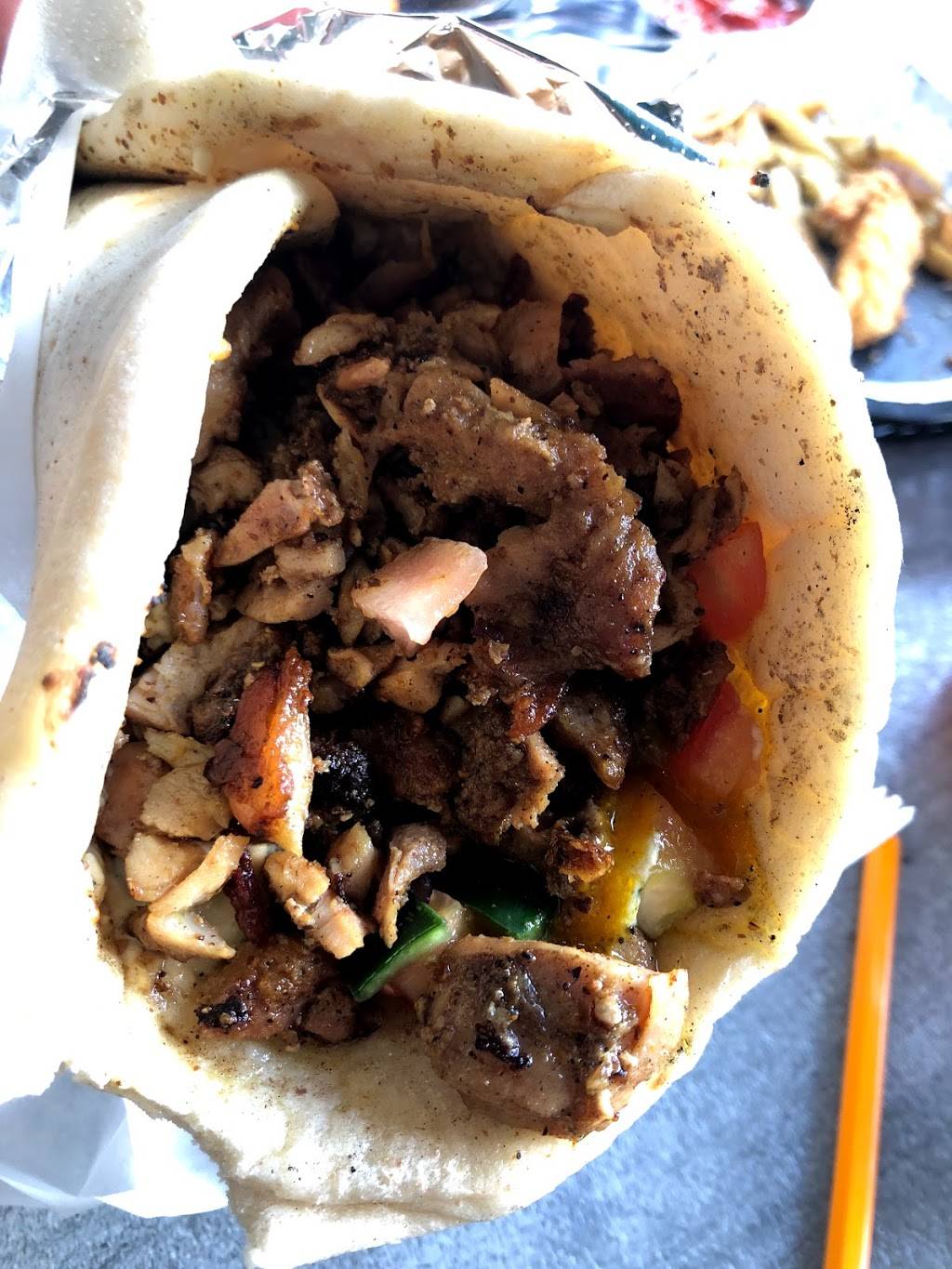 Levy’s Shawarma | restaurant | 3575 NE 207th St, Aventura, FL 33180, USA | 3059744899 OR +1 305-974-4899