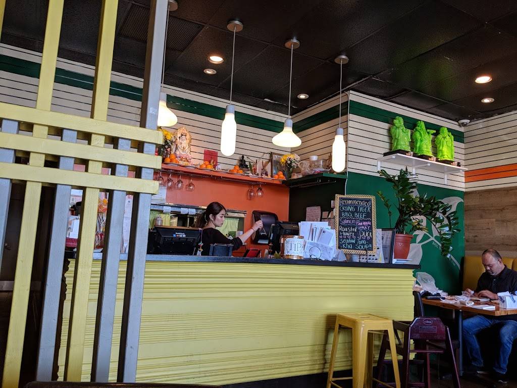 Basil Thai Cuisine | restaurant | 9921 Hamilton Ave, Huntington Beach, CA 92646, USA | 7149682717 OR +1 714-968-2717