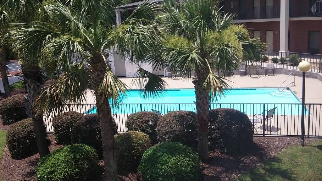 Quality Inn & Suites | restaurant | 4941 Raleigh Rd Pkwy W, Wilson, NC 27893, USA | 2522916400 OR +1 252-291-6400