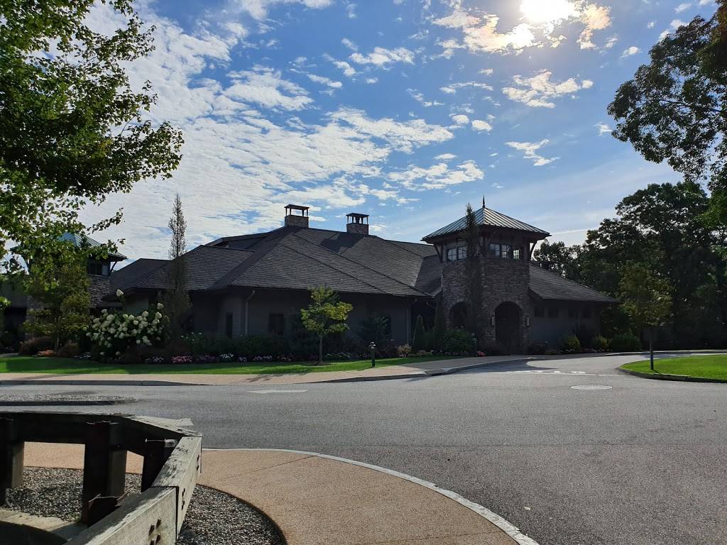 Lake of Isles | restaurant | 1 Clubhouse Dr, North Stonington, CT 06359, USA | 8884753746 OR +1 888-475-3746