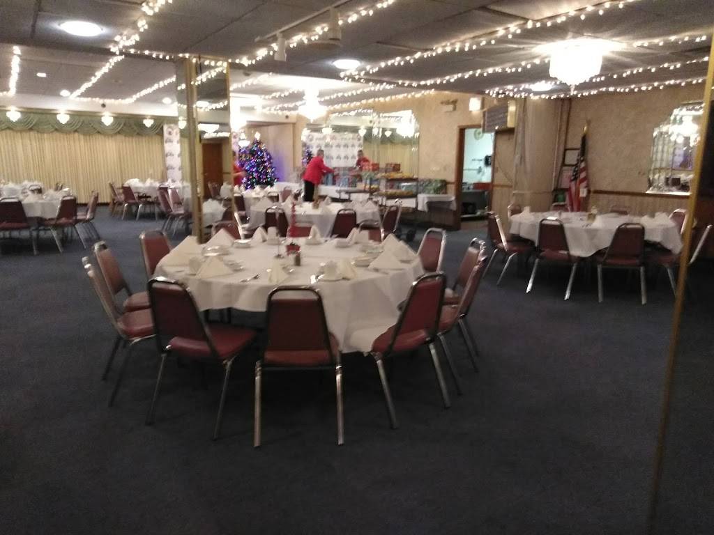 Des Plaines Elks Lodge | restaurant | 495 Lee St, Des Plaines, IL 60016, USA | 8478241526 OR +1 847-824-1526
