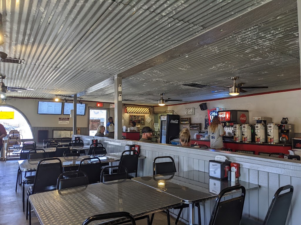 Studebakers Cafe & Grill | cafe | 409 E Commerce St, Brownwood, TX 76801, USA | 3256438090 OR +1 325-643-8090