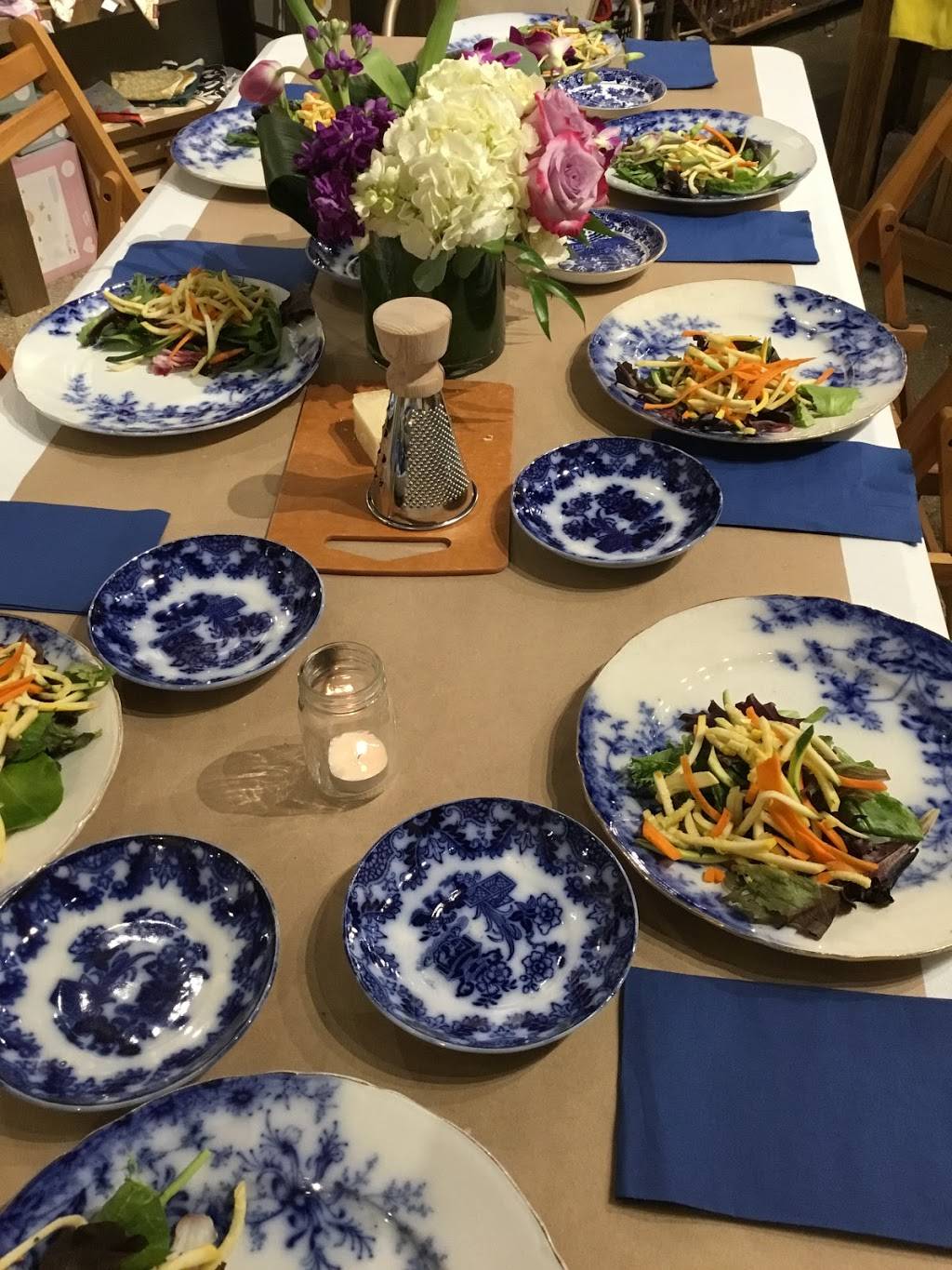 The Royal Wren | restaurant | 11 S 3rd St, Geneva, IL 60134, USA | 3312480344 OR +1 331-248-0344