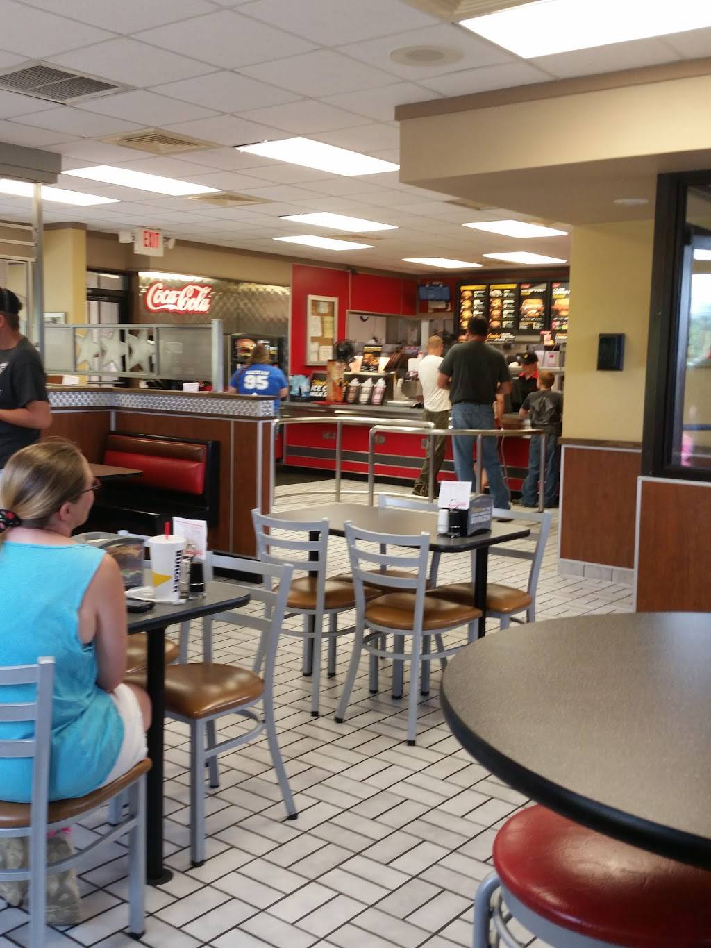 Hardees | restaurant | 12075 Valley View Hwy, Whitwell, TN 37397, USA | 6154767521 OR +1 615-476-7521