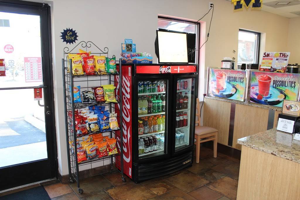 Ahmos Gyros & Deli | restaurant | 2505 Dexter Ann Arbor Road, Ann Arbor, MI 48103, USA | 7349984445 OR +1 734-998-4445