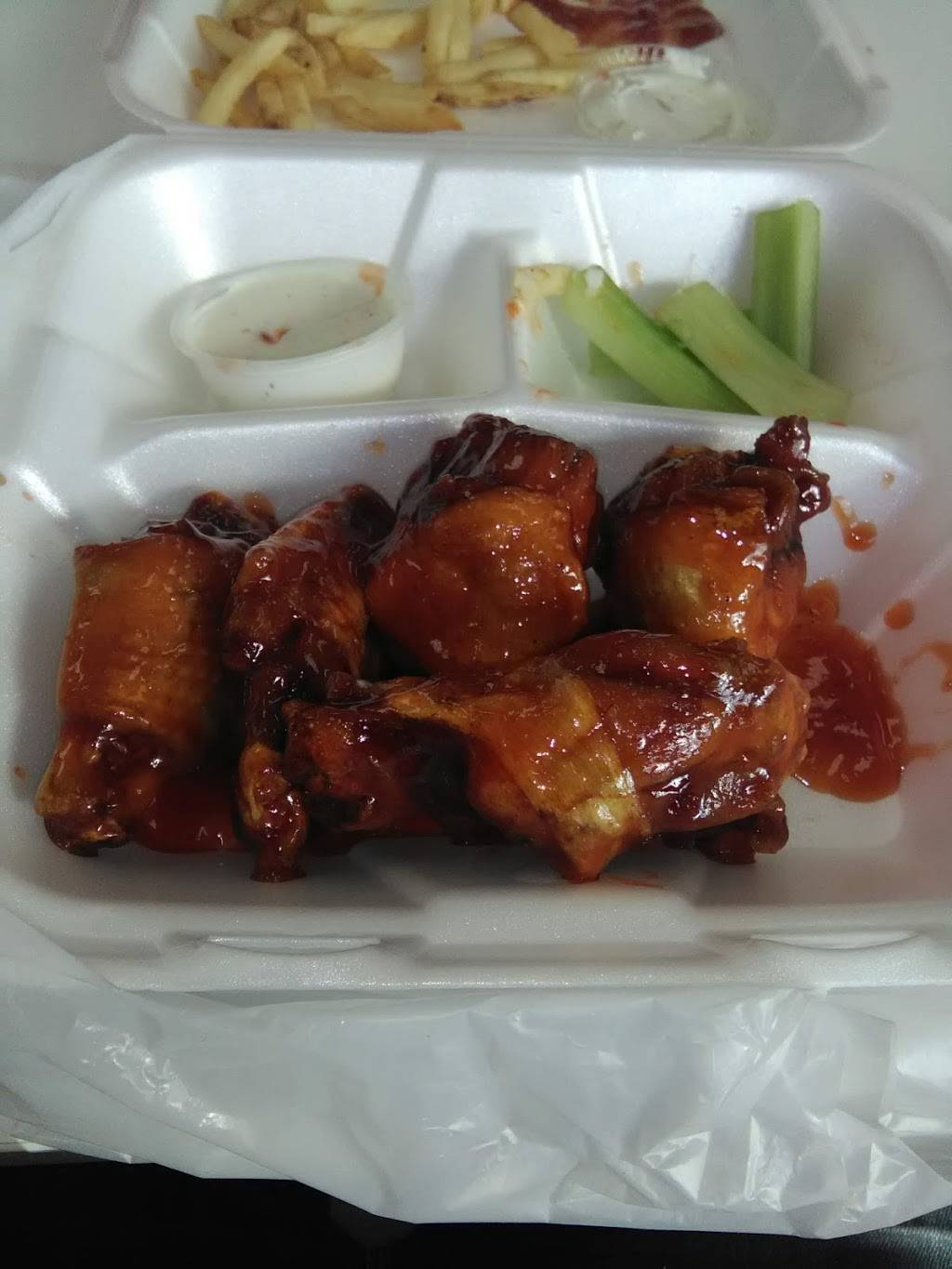 Chex Grill & Wings | restaurant | 8517 Davis Lake Pkwy unit d, Charlotte, NC 28269, USA | 9809380050 OR +1 980-938-0050