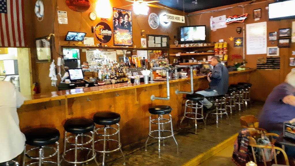 Bent Prop Saloon & Cookery | restaurant | 4828 N Taylor St, Eloy, AZ 85131, USA | 5204669268 OR +1 520-466-9268