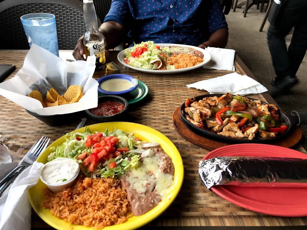 Ixtapa Bar & Grill | restaurant | 7157 Eastchase Pkwy, Montgomery, AL 36117, USA | 3342777600 OR +1 334-277-7600