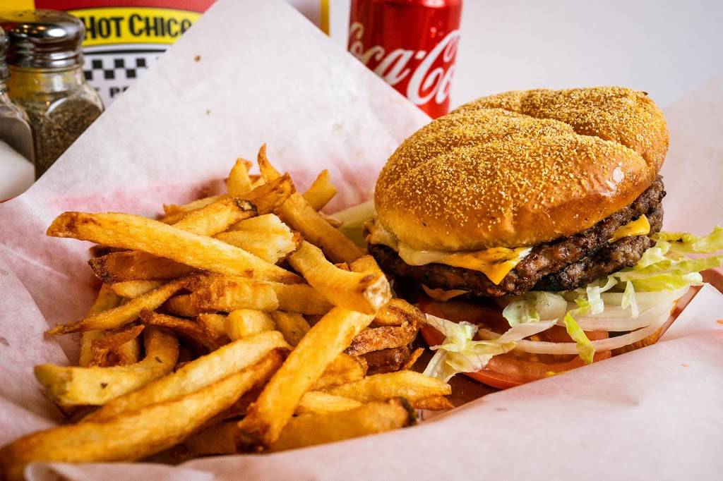 Johnnys Red Hots & Gyros | restaurant | 16651 S 80th Ave, Tinley Park, IL 60477, USA | 7086208501 OR +1 708-620-8501