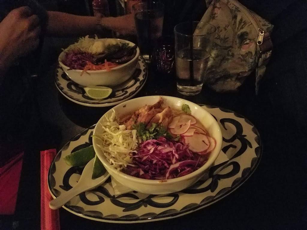 El Cuartito | restaurant | 4935 N Mesa St, El Paso, TX 79912, USA | 9158758670 OR +1 915-875-8670