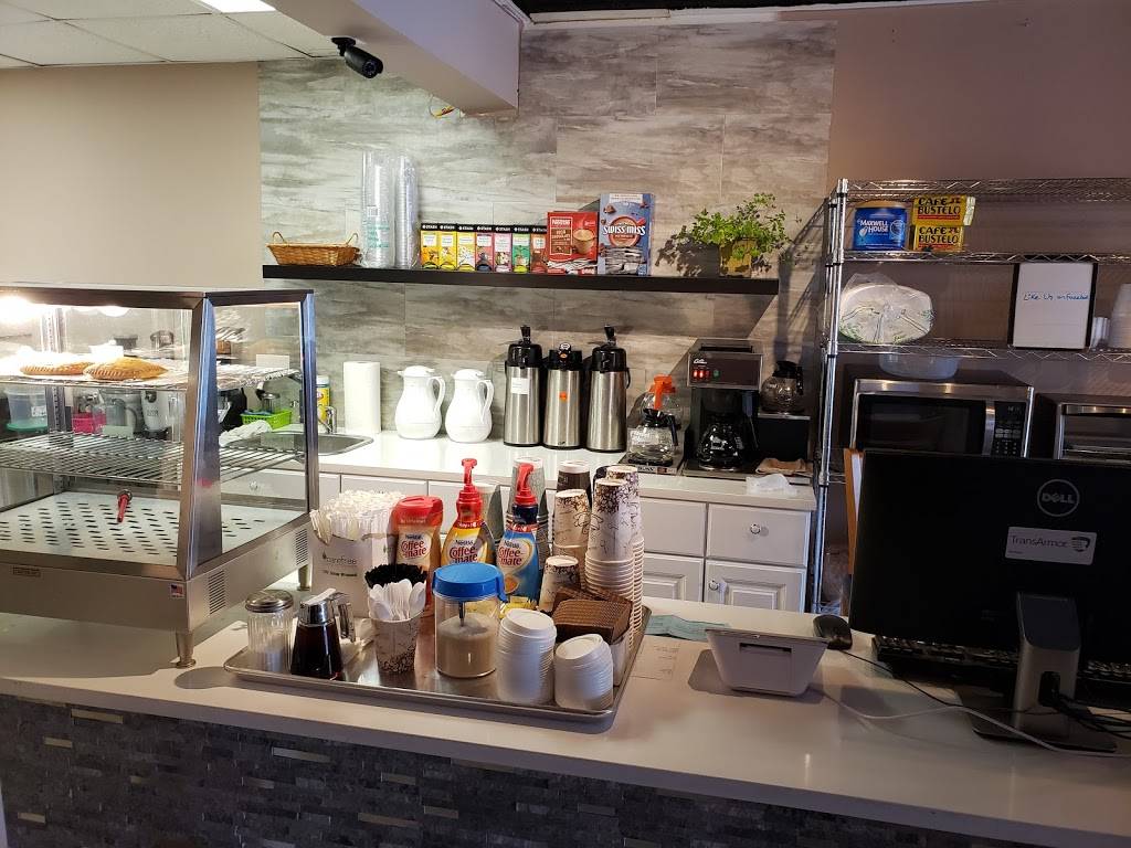 Mama Ritas | restaurant | 8 John St, Waterbury, CT 06708, USA | 2033644347 OR +1 203-364-4347