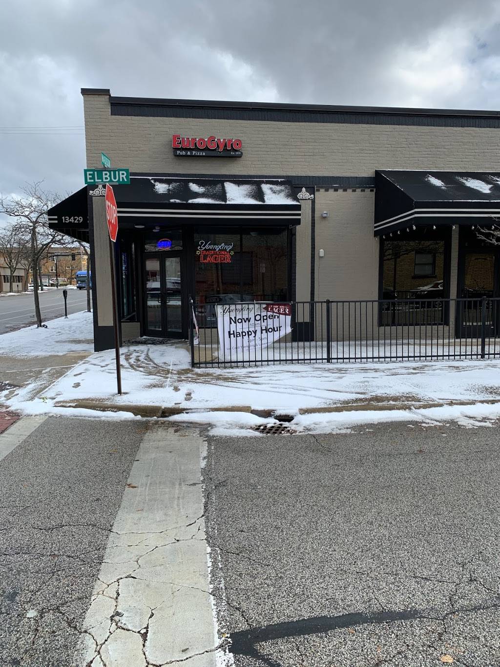 EuroGyro | restaurant | 13429 Madison Ave, Lakewood, OH 44107, USA | 4408570200 OR +1 440-857-0200