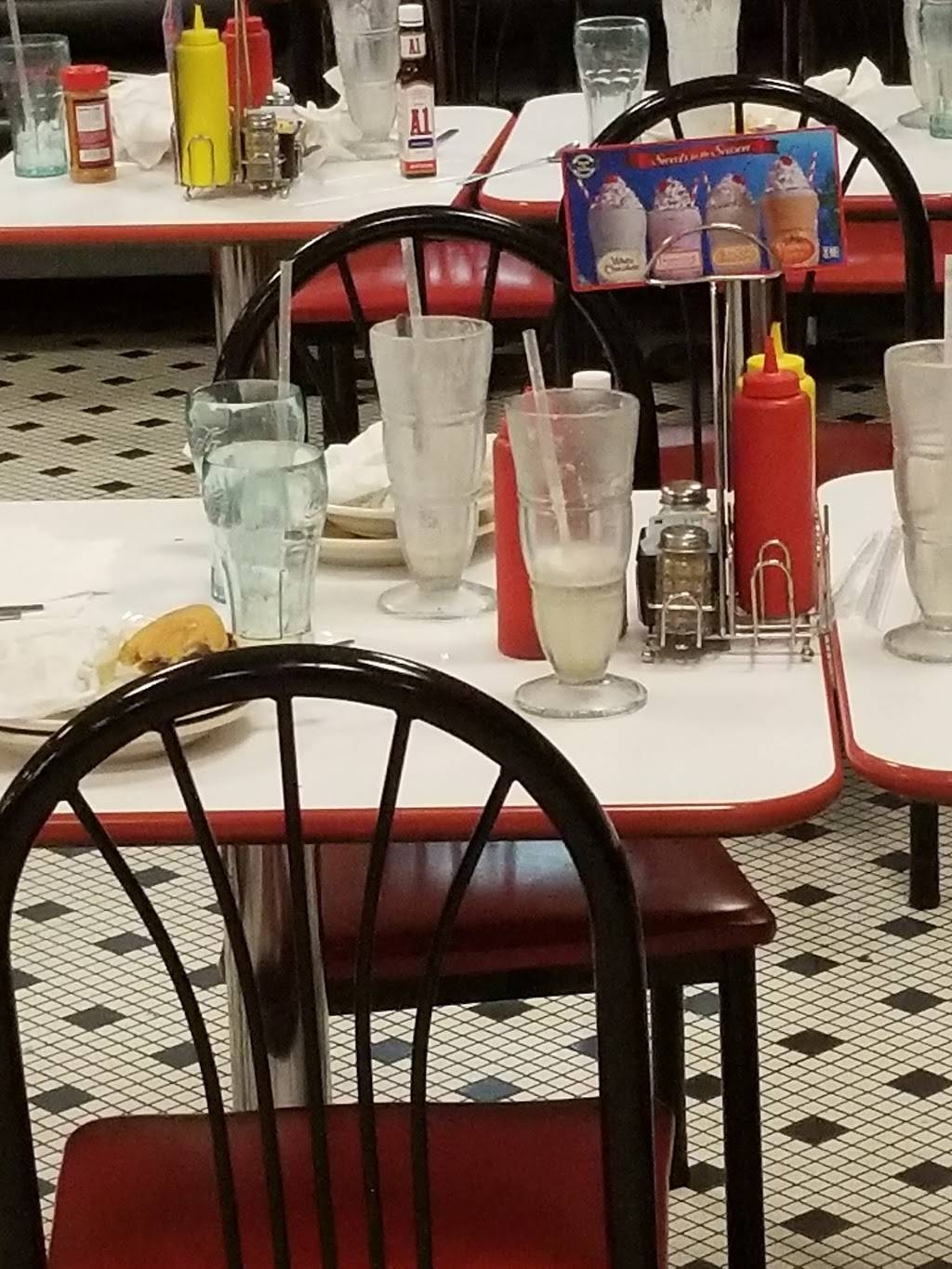 Steak n Shake | restaurant | 6786 Applewood Blvd, Boardman, OH 44512, USA | 3309650753 OR +1 330-965-0753