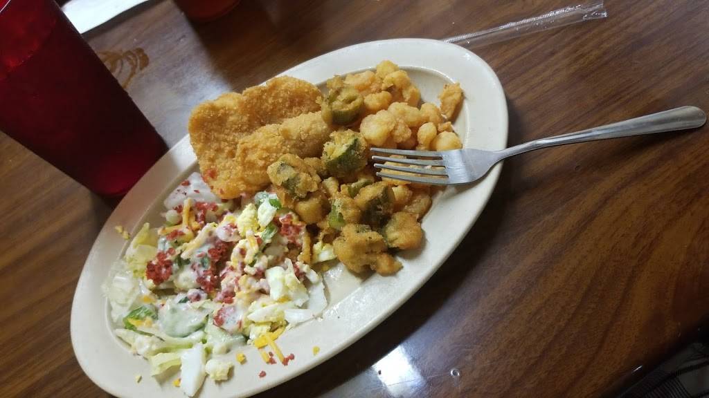 Red Minnow Lighthouse | restaurant | 1500 Brewers Bridge Rd, Elberton, GA 30635, USA | 7062136886 OR +1 706-213-6886