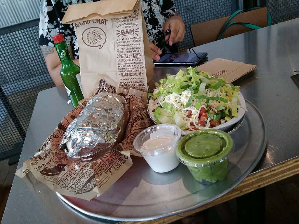 Chipotle Mexican Grill | restaurant | 1128 Lake St Frnt A, Oak Park, IL 60301, USA | 7085248211 OR +1 708-524-8211