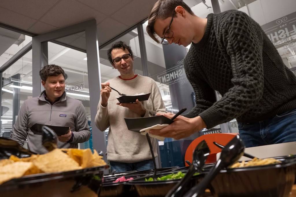 lloyd Catering | restaurant | 1503 Hertel Ave, Buffalo, NY 14216, USA | 7162921764 OR +1 716-292-1764