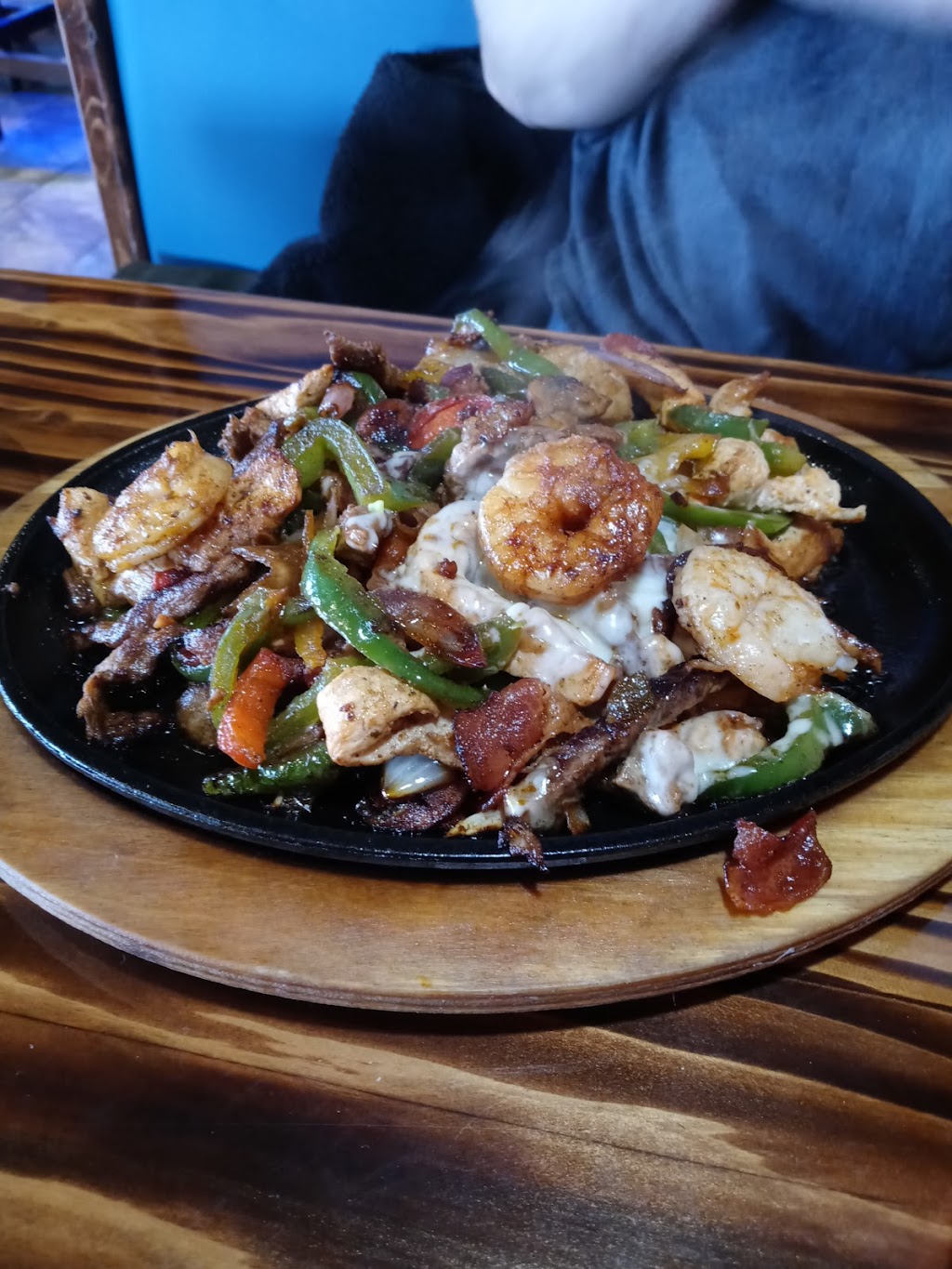 Azul Tequila | restaurant | 526 N Knowles Ave, New Richmond, WI 54017, USA | 7152469009 OR +1 715-246-9009