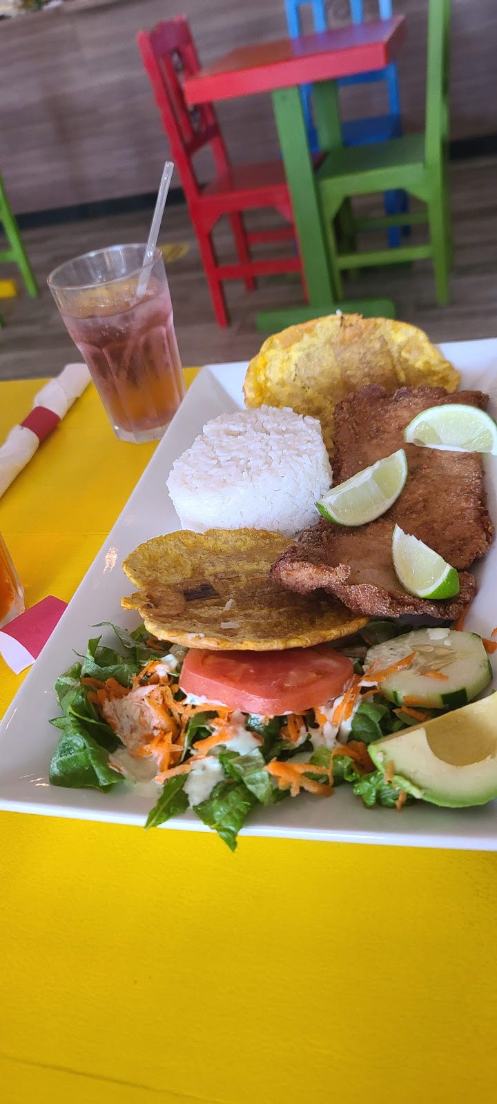 TARDES CALEÑAS Y MÁS | restaurant | 9941 SW 142nd Ave, Miami, FL 33186, USA | 3053831033 OR +1 305-383-1033