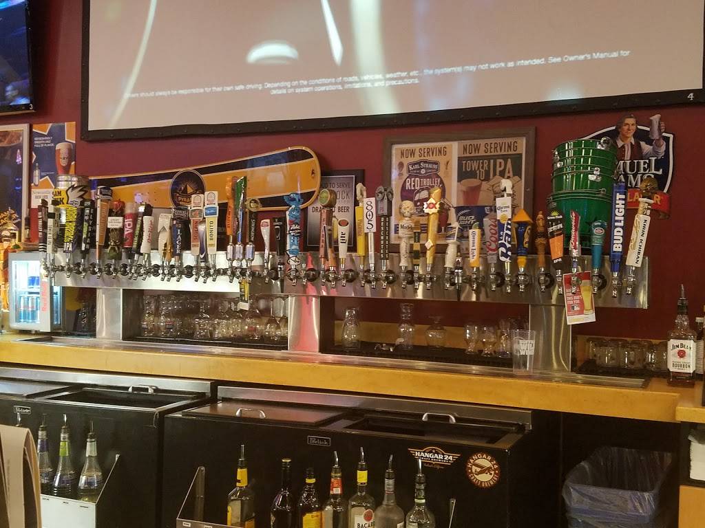 Buffalo Wild Wings | restaurant | 7811 Edinger Ave #124, Huntington Beach, CA 92647, USA | 7148988300 OR +1 714-898-8300