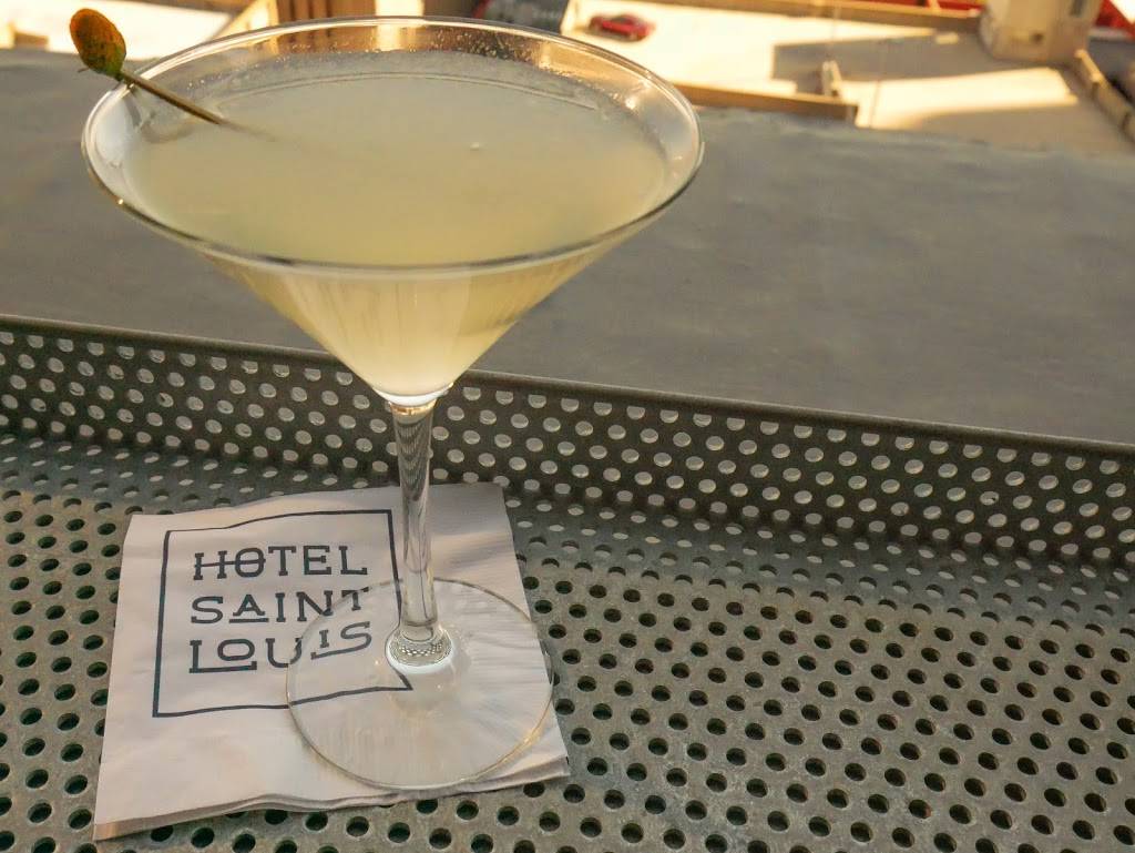 Form Skybar | restaurant | 705 Olive St, St. Louis, MO 63101, USA | 3142414300 OR +1 314-241-4300