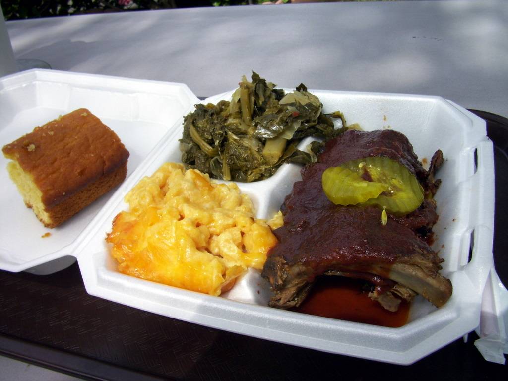 Smokehouse Barbecue & Home Cooking | restaurant | 1352 SC-72, Greenwood, SC 29649, USA | 8642293039 OR +1 864-229-3039