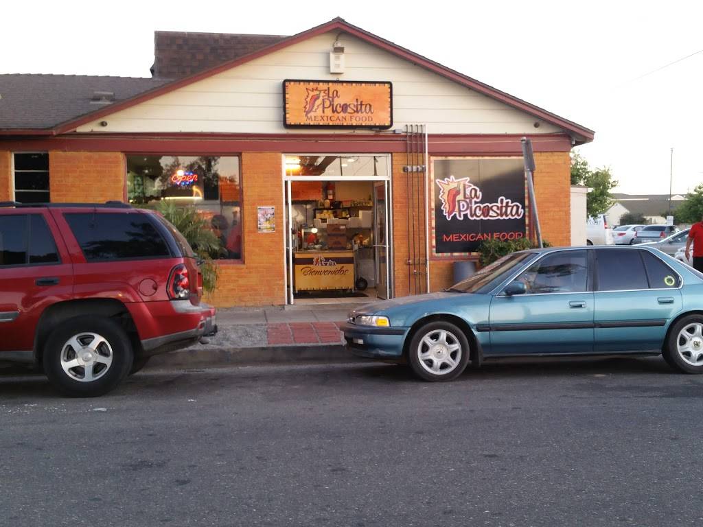 La Picosita Restaurant | restaurant | 923 N Broadway, Santa Maria, CA 93454, USA | 8053473333 OR +1 805-347-3333