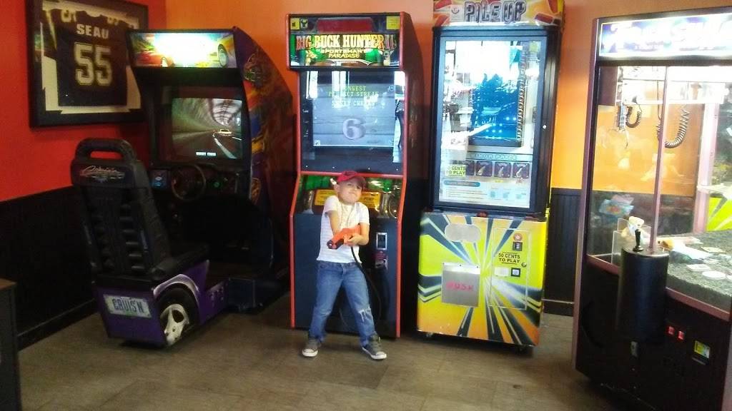 Dick’s Wings And Grill Atlantic Blvd | restaurant | 10750 Atlantic Blvd, Jacksonville, FL 32225, USA | 9046190954 OR +1 904-619-0954