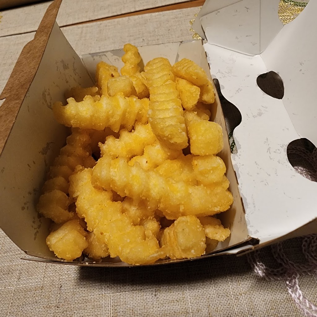 Shake Shack Livonia | restaurant | 39300 W Seven Mile Rd, Livonia, MI 48152, USA | 7343392939 OR +1 734-339-2939