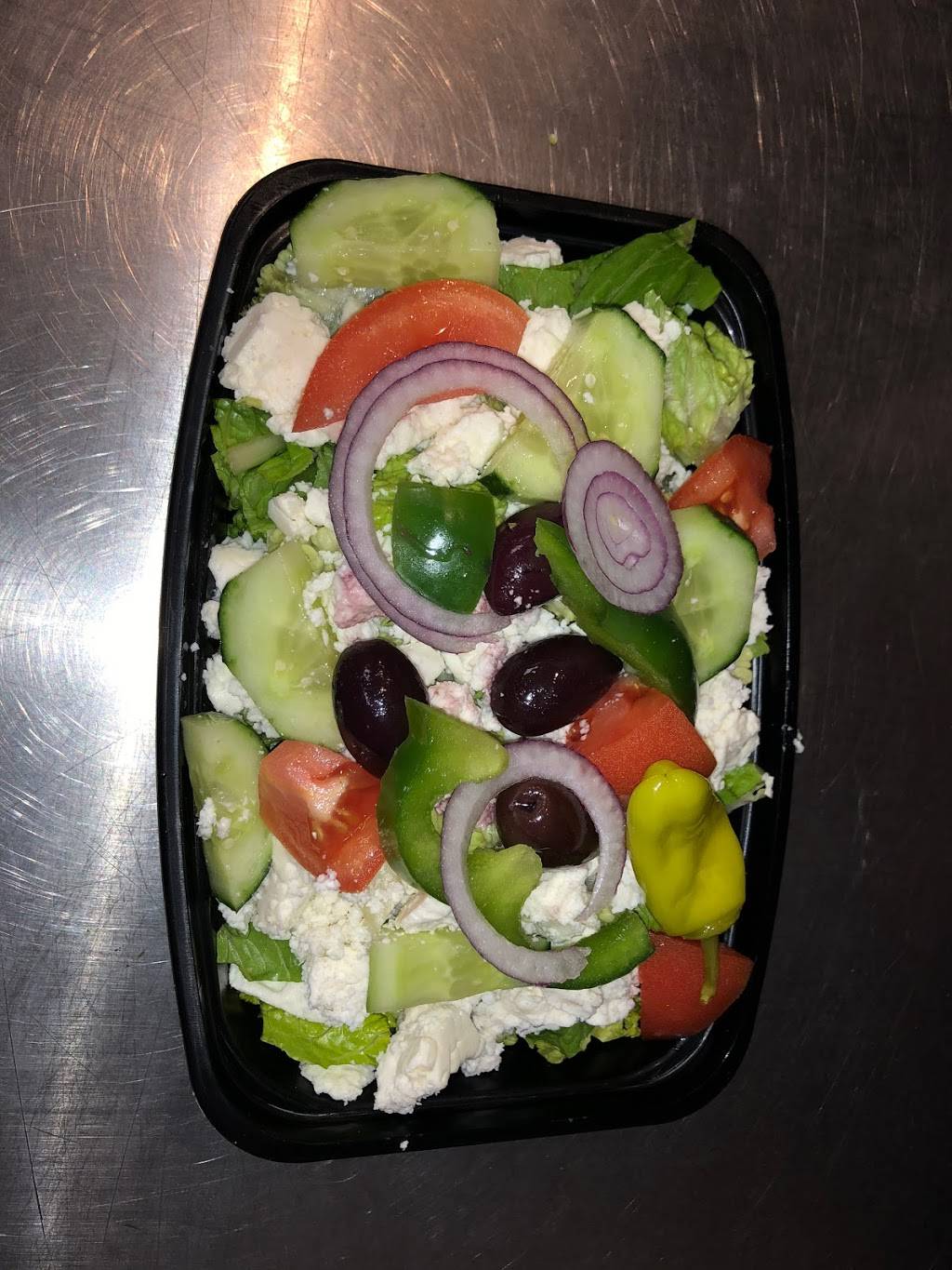 Ginos Pizzeria | meal delivery | 455 Court St, Portsmouth, VA 23704, USA | 7579982040 OR +1 757-998-2040