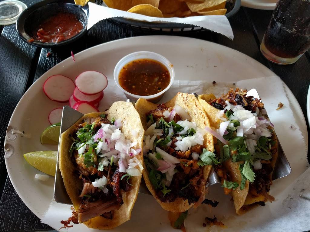 La Fiesta | restaurant | 15 Park Ave # 7, Clifton Park, NY 12065, USA | 5182802657 OR +1 518-280-2657