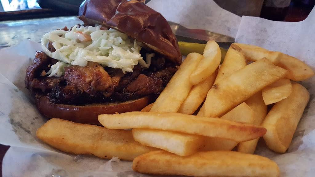 Ridge Runners | restaurant | 113 S Main St, Butternut, WI 54514, USA | 7157693424 OR +1 715-769-3424