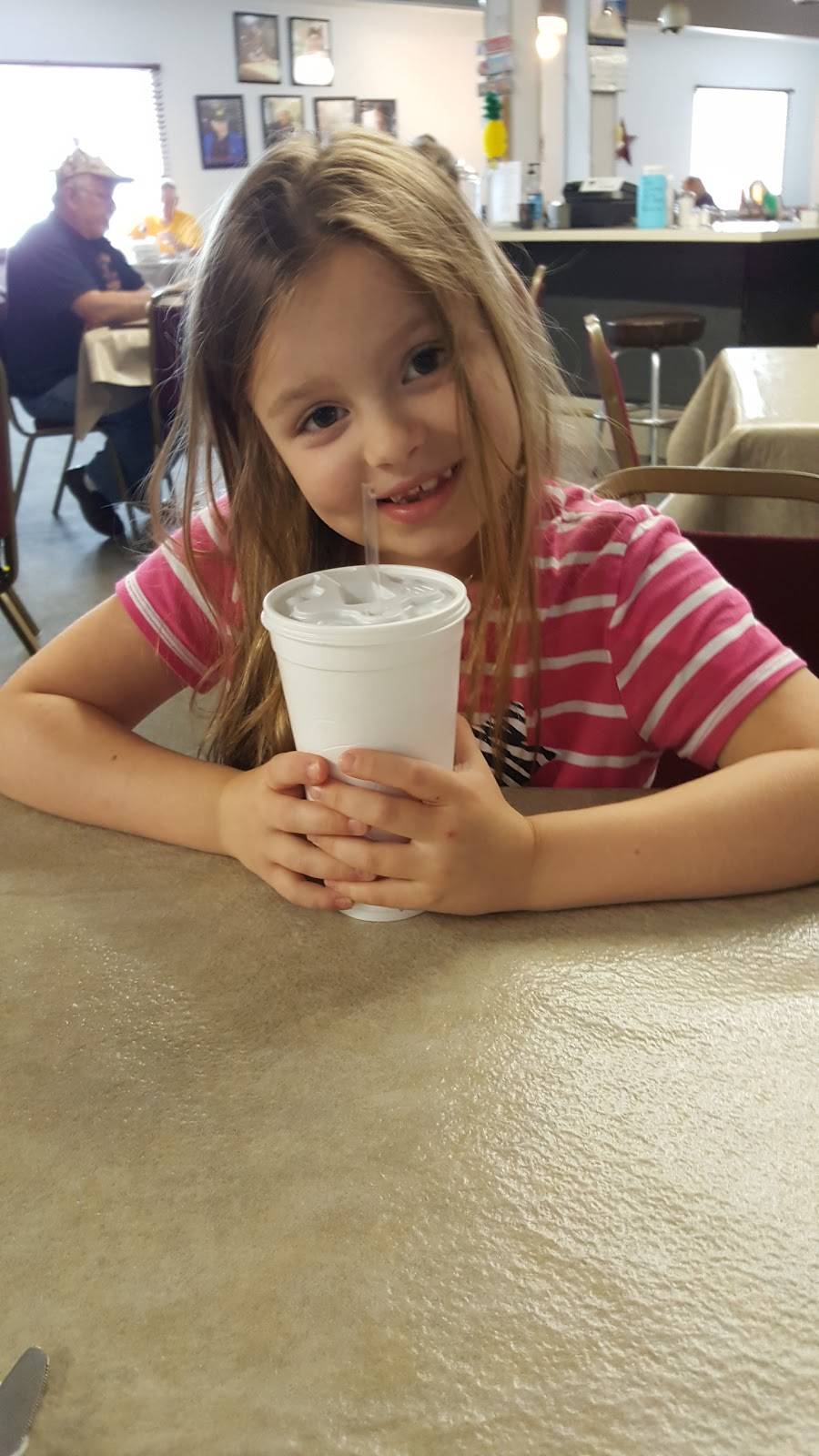 RT 138 Cafe | restaurant | 21224 IL-138, Mt Olive, IL 62069, USA | 2179992115 OR +1 217-999-2115