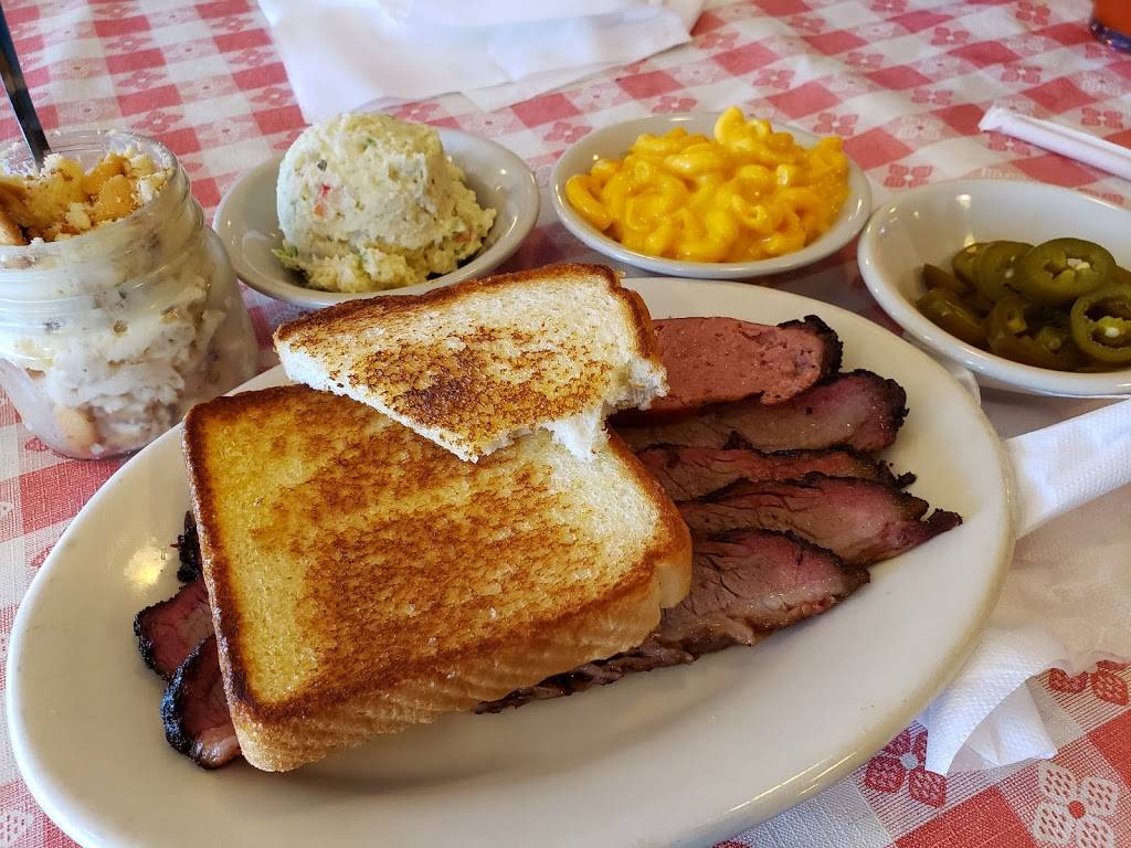 Cousins Bar-B-Q | restaurant | Woodmont North, 6262 McCart Ave, Fort Worth, TX 76133, USA | 8173462511 OR +1 817-346-2511