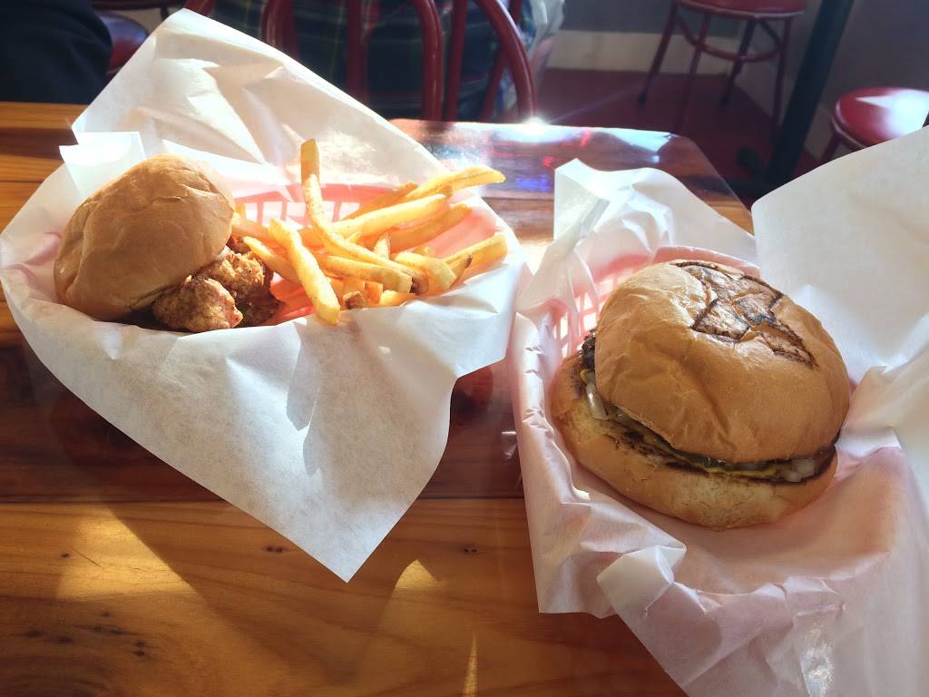 Toxic Wings & Fries | restaurant | 943 River Rd, Eugene, OR 97404, USA | 5416899464 OR +1 541-689-9464