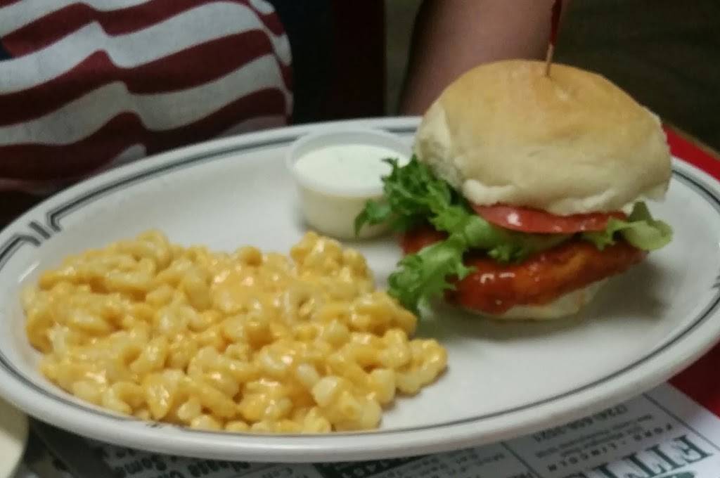 Hill House Restaurant | restaurant | 3198 W Pittsburg Rd, New Castle, PA 16101, USA | 7246524401 OR +1 724-652-4401